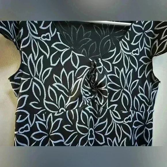 GVC | Vintage Y2K Black StudioM Midi Dress w/ Blue Flowers | Size Medium - Picture 4 of 8